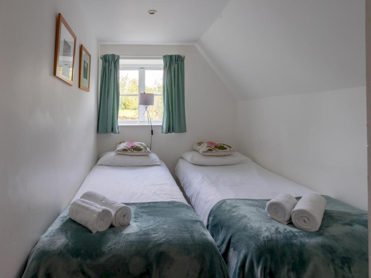 Pass The Keys Delightful 4 Bedroom Cotswold Character Cottage Челтнем Екстер'єр фото